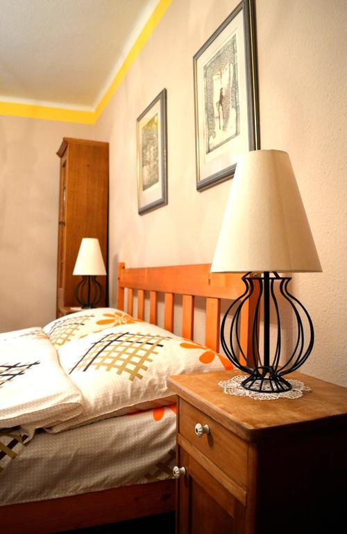 Violetta Vendégház Eger Habitación foto
