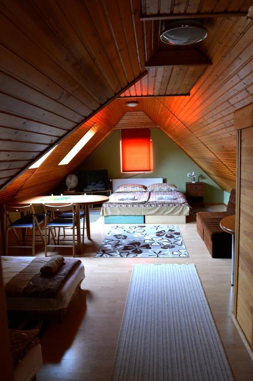 Violetta Vendégház Eger Habitación foto